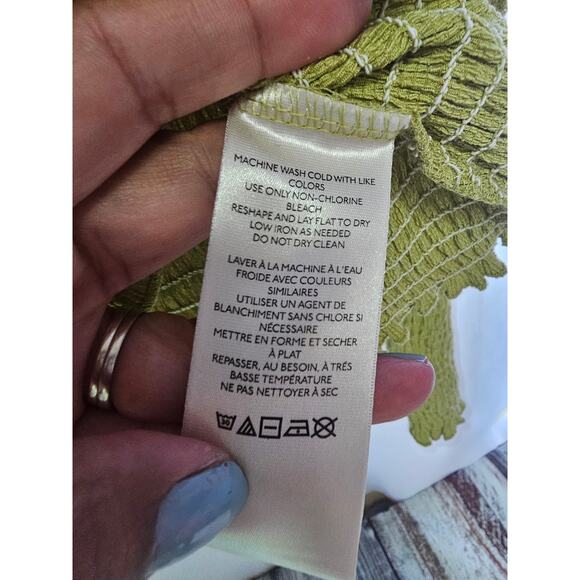 Anthropologie smocked puff sleeve leaf green Top size Small - Picture 8 of 10